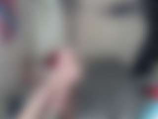 Charlotbelucci's Live Sex Cam Show
