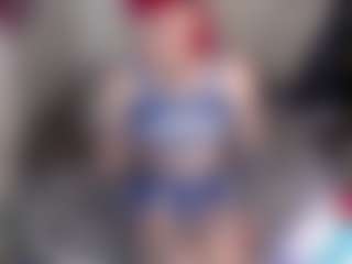 Live cam show with Charlotbelucci - Gray Eyes on Dare Cams
