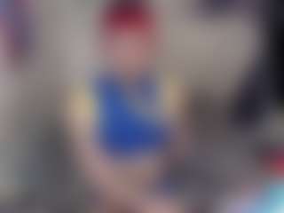 Charlotbelucci's Live Sex Cam Show