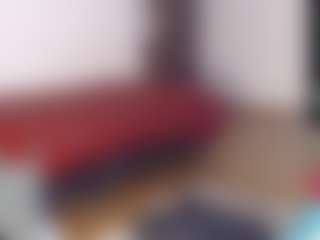 Live cam show with Charlotbelucci - Gray Eyes on madthumbs