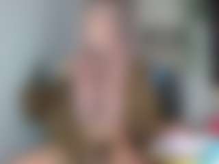 Charlotbelucci's Live Sex Cam Show