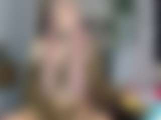 Charlotbelucci's Live Sex Cam Show