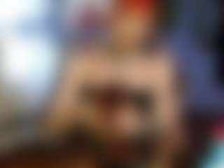 Live cam show with Charlotbelucci - Gray Eyes on 1on1-livenow
