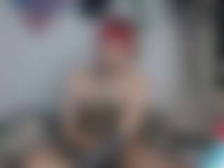 Charlotbelucci's Live Sex Cam Show