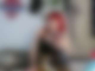 Live cam show with Charlotbelucci - Nipple Piercings on Soda Cam