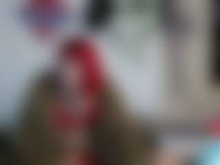 Live cam show with Charlotbelucci - Gray Eyes on Camming Site