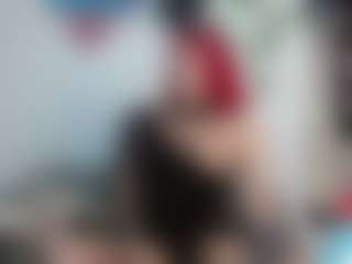 Charlotbelucci's Live Sex Cam Show