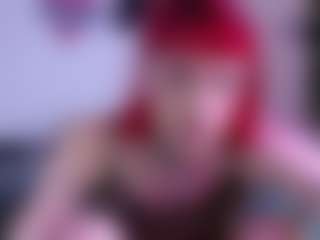 Live cam show with Charlotbelucci - Gray Eyes on CamwithHer