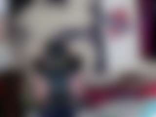 Charlotbelucci's Live Sex Cam Show
