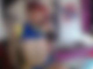 Live cam show with Charlotbelucci - Nipple Piercings on CSO-WL