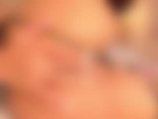 Live cam show with Oh-Hollyy - Butt Plug on Camsoda