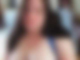 Live cam show with SonyaBelfort - Tongue on CamwithHer