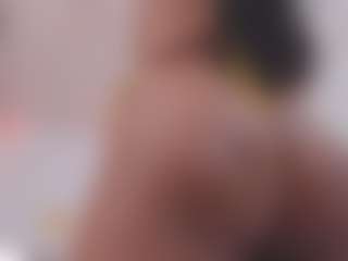 Live cam show with CamilaFoox - Moaning on liverealitysex.com