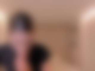 Live-camshow met NIA - Work op Camsoda