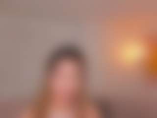 Live cam show with NIA - Thin on Free Soda