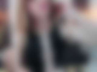 Live cam show with amberdiamont - Colombia on Dolls Live