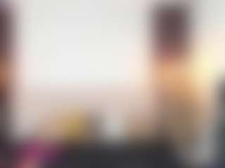 Live cam show with amberdiamont - Teen (18+) on luckytryst.com