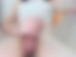 Live cam show with amberdiamont - Submissive on Camsoda