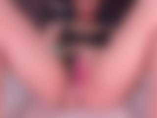 Live cam show with Olivia-Jazz - Skinny MILF on sexylive.show