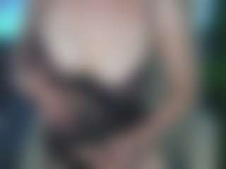 JennyyLuv's Live Sex Cam Show