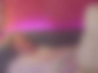 Live cam show with JennyyLuv - Oil on CamwithHer