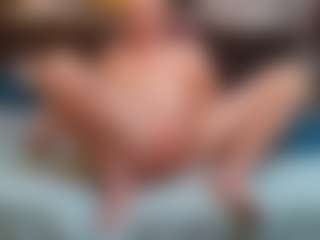 Live cam show with hoggbody - Chubby on Camsoda