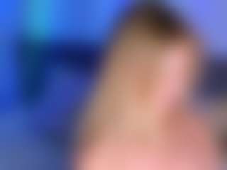 Live cam show with Ann - Kisses on hotwifechat.live
