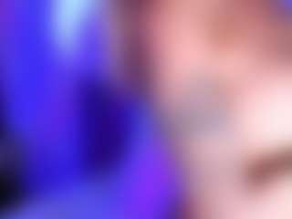Live cam show with Ann - Dress on galaxygirlnitro.com