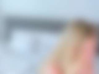 Live cam show with Ann - Kisses on 1on1-livenow