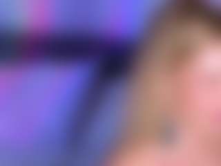 Live cam show with Ann - Plug on TeamSkeetLive