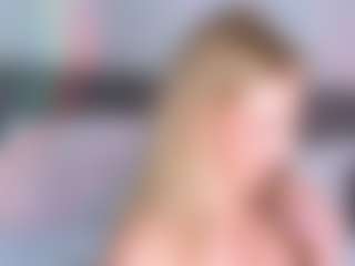 Live cam show with Ann - Plug on fuklive.com