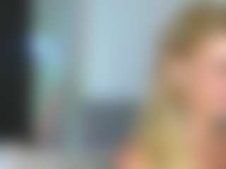 Live cam show with Ann - Kisses on CamSextacy
