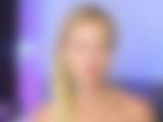 Live cam show with Ann - Kisses on Chatstar