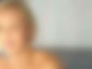 Live cam show with Ann - Pantyhose on Livezox
