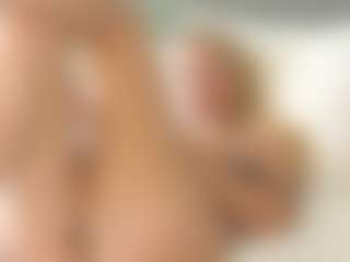 Live cam show with Ann - Plug on SmokeAndPoke