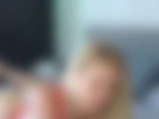 Live cam show with Ann - Teasing on AdultVida.com