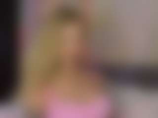 Live cam show with Ann - Plug on Pornisteam.com