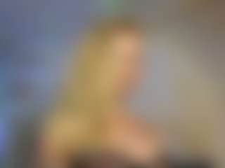 Live cam show with Ann - Teasing on livesuperchat.net