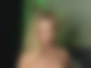 Live cam show with Ann - Teasing on livesuperchat.net