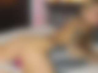 Live cam show with Ann - Plug on Soda Cam