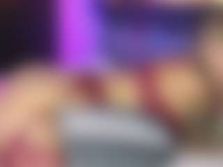 Live cam show with Ann - Kisses on infinitiblacc.com