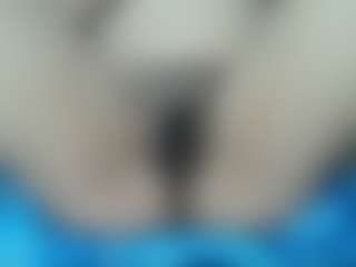 Live cam show with LIlythBrown69 - Living Room on Stripli.com