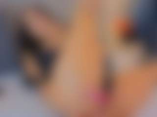 Mia-Oceann's Live Sex Cam Show