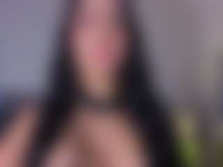 Mia-Oceann's Live Sex Cam Show