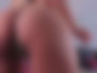 Mia-Oceann's Live Sex Cam Show