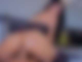 Mia-Oceann's Live Sex Cam Show