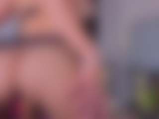 Mia-Oceann's Live Sex Cam Show