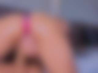 Mia-Oceann's Live Sex Cam Show