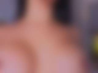 Mia-Oceann's Live Sex Cam Show