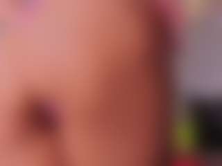 Mia-Oceann's Live Sex Cam Show